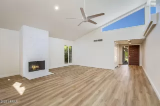 Photo #1: 6625866 Listing