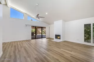 Photo #2: 6625866 Listing