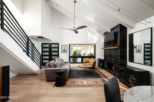 MLS: 6625968 Condo For Sale