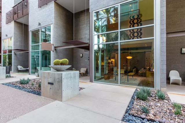 MLS: 6625984 Condo For Sale