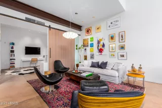 Photo #4: 6625984 Listing