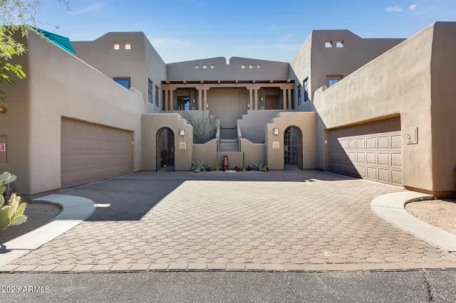 MLS: 6626166 Condo For Sale