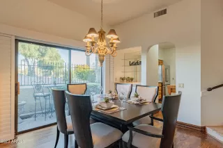 Photo #4: 6626253 Listing