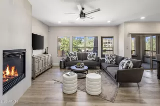 Photo #2: 6626305 Listing 