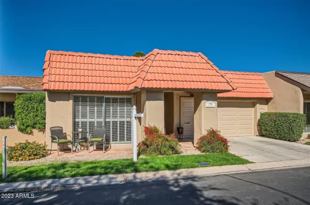MLS: 6626352 Condo For Sale