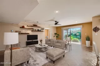 Photo #5: 6626414 Listing