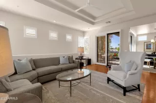 Photo #5: 6626703 Listing