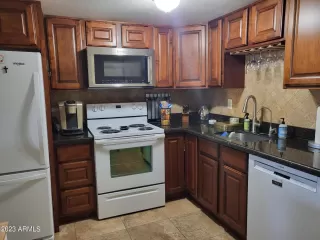 Photo #2: 6626833 Listing