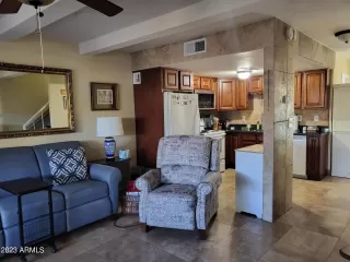 Photo #5: 6626833 Listing