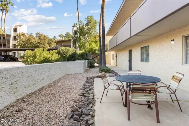 MLS: 6626847 Condo For Sale
