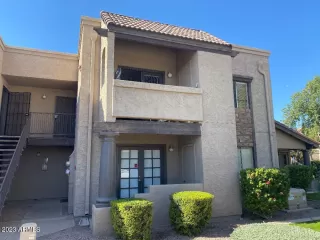 Photo #5: 6626890 Listing