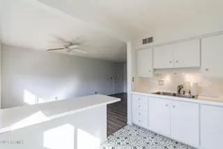 Photo #5: 6627048 Listing 