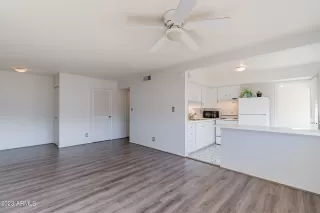 Photo #6: 6627048 Listing 