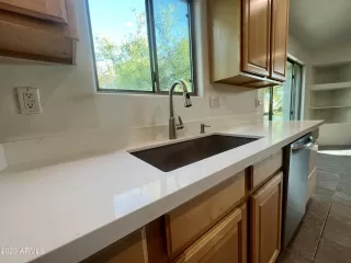 Photo #5: 6627133 Listing 