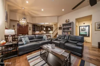 Photo #2: 6627226 Listing 