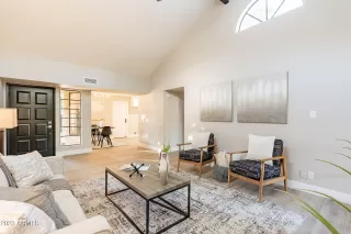 Photo #5: 6627452 Listing 