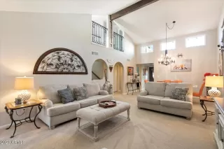 Photo #2: 6627529 Listing