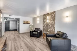 Photo #4: 6627727 Listing