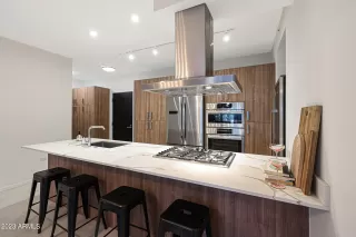 Photo #2: 6627878 Listing 