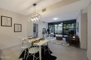 Photo #3: 6627878 Listing 