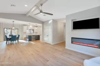 Photo #6: 6627965 Listing