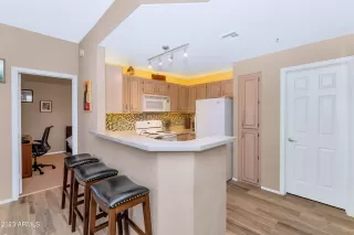 Photo #3: 6628047 Listing 