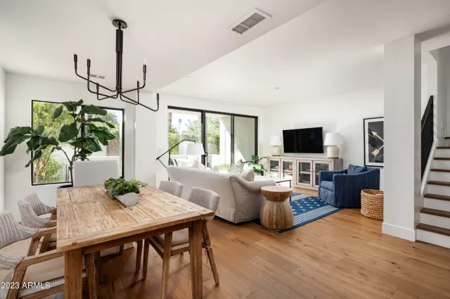 MLS: 6628246 Condo For Sale