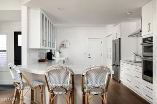 Photo #4: 6628246 Listing