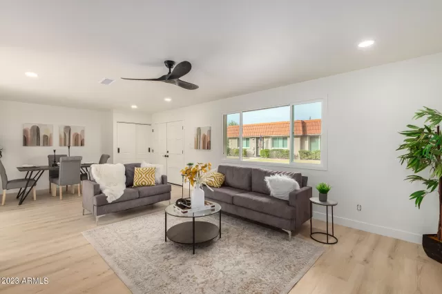 MLS: 6628315 Condo For Sale