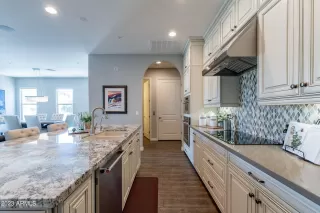 Photo #6: 6628524 Listing 