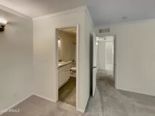 Photo #6: 6628646 Listing 