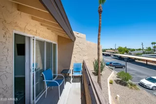 Photo #2: 6628765 Listing 