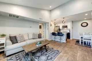 Photo #4: 6628765 Listing 