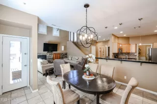 Photo #2: 6628781 Listing 