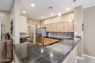 Photo #6: 6628781 Listing 