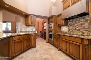 Photo #6: 6628875 Listing 