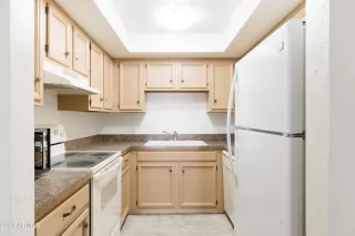 Photo #5: 6628921 Listing 