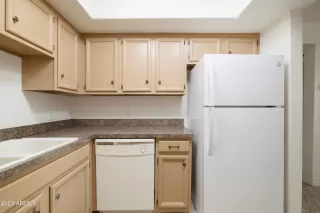 Photo #6: 6628921 Listing 