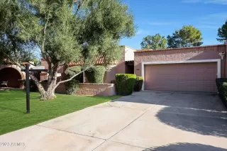 Photo #1: 6628922 Listing 