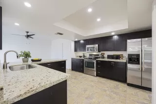 Photo #2: 6628922 Listing 