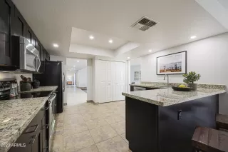 Photo #4: 6628922 Listing 