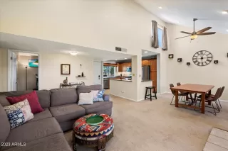 Photo #3: 6628976 Listing 