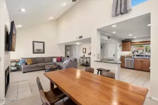 Photo #6: 6628976 Listing 