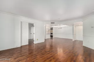 Photo #5: 6628992 Listing 