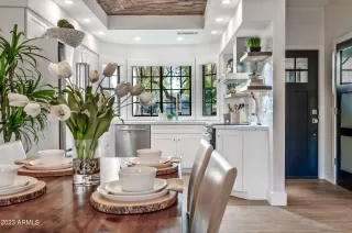 Photo #1: 6629072 Listing