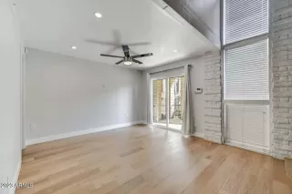 Photo #5: 6629077 Listing