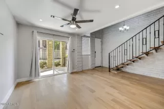 Photo #6: 6629077 Listing