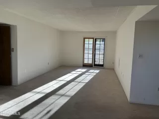 Photo #6: 6629277 Listing 