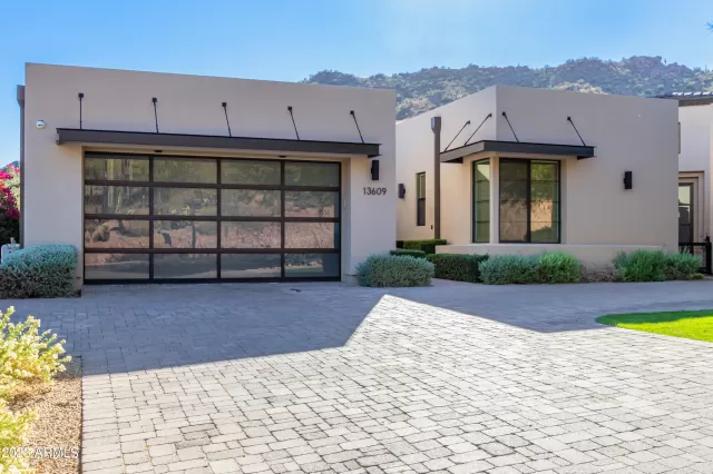 MLS: 6629320 Condo For Sale