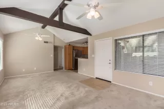 Photo #6: 6629461 Listing